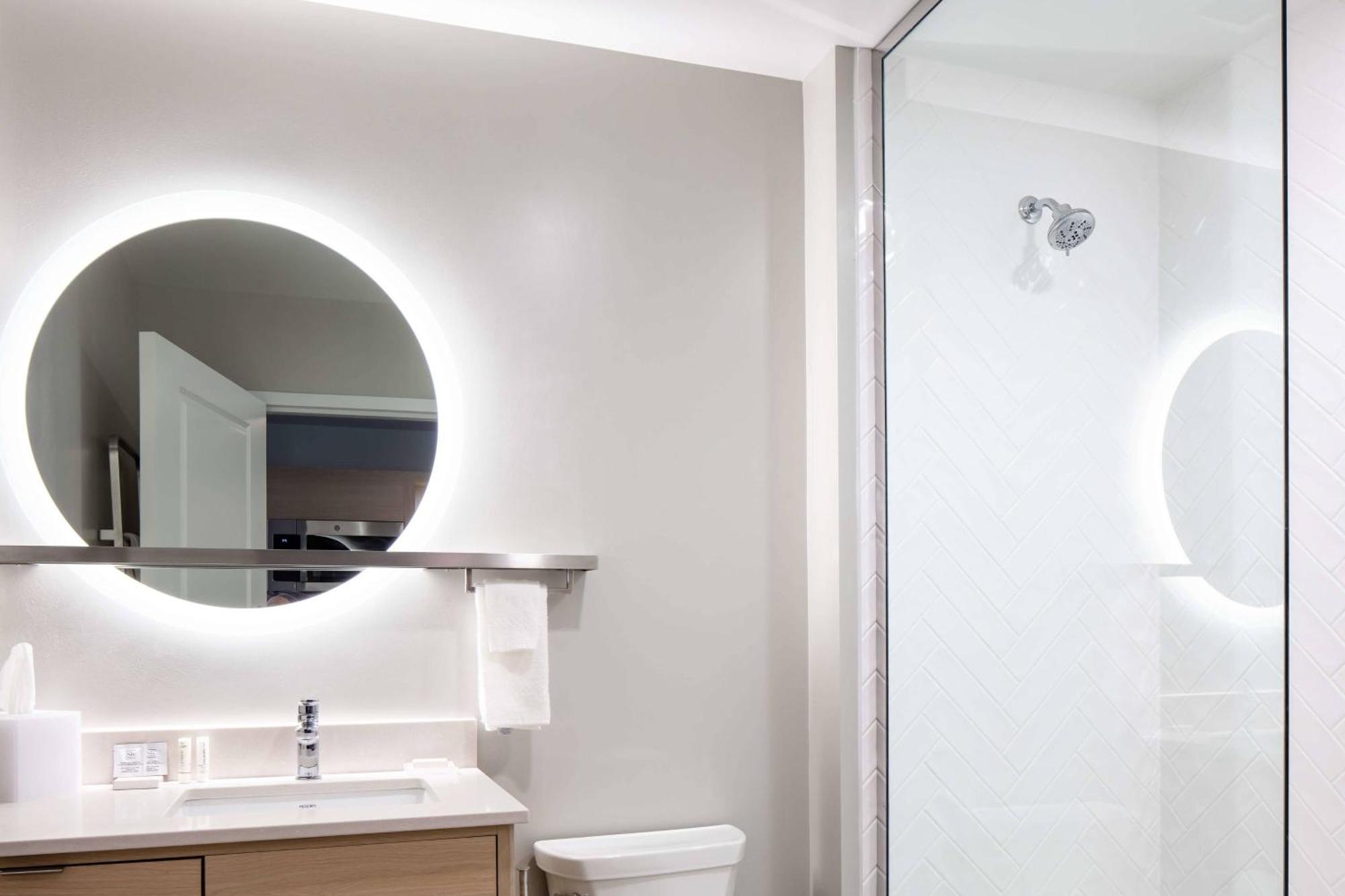 Towneplace Suites By Marriott Milwaukee West Bend מראה חיצוני תמונה