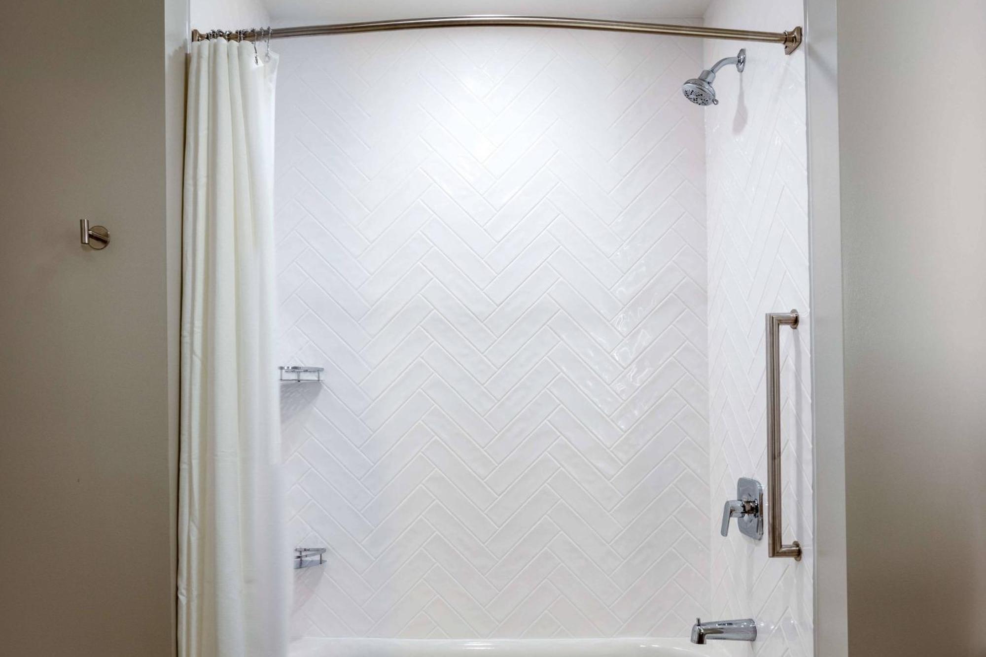Towneplace Suites By Marriott Milwaukee West Bend מראה חיצוני תמונה