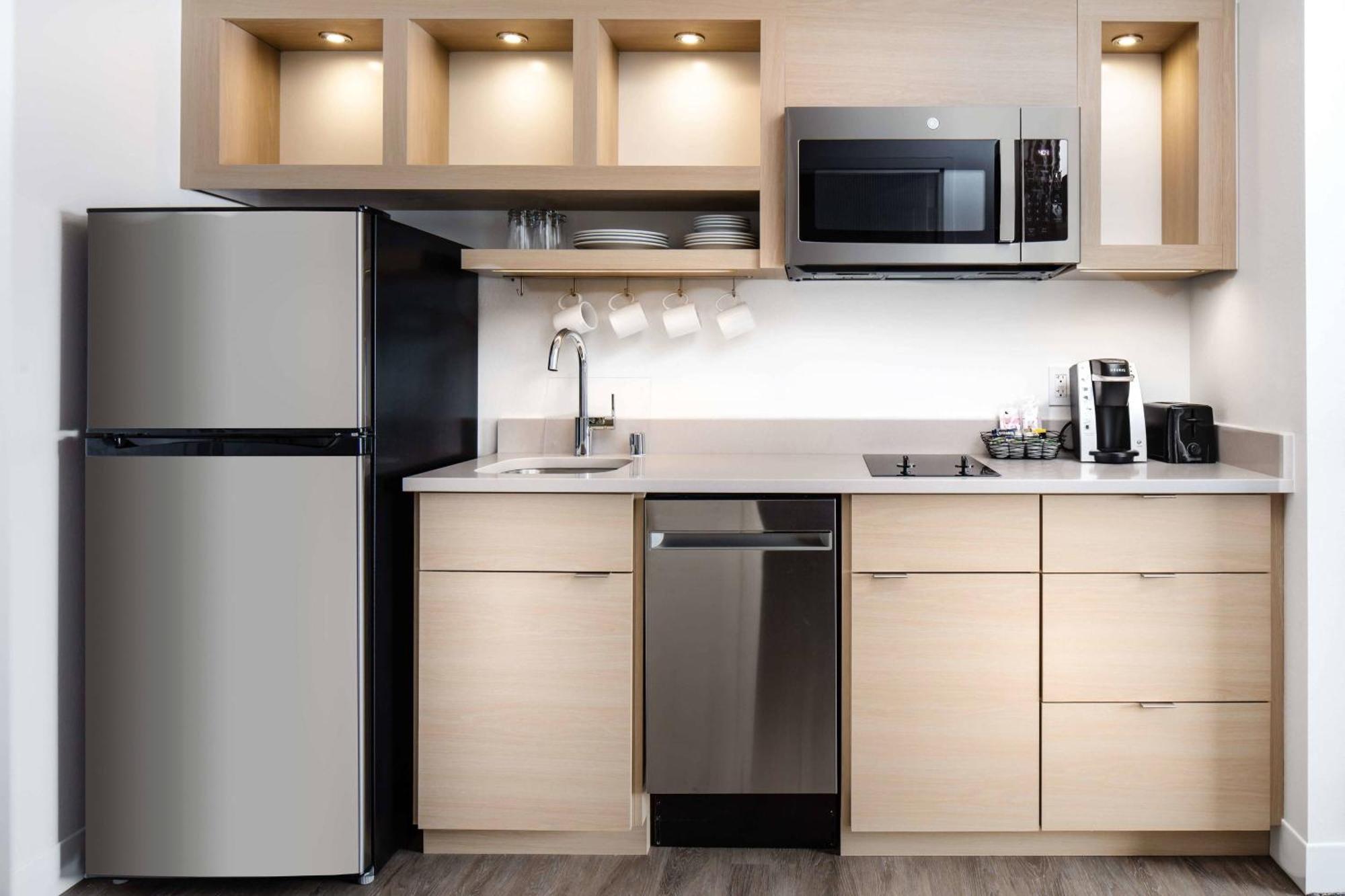 Towneplace Suites By Marriott Milwaukee West Bend מראה חיצוני תמונה
