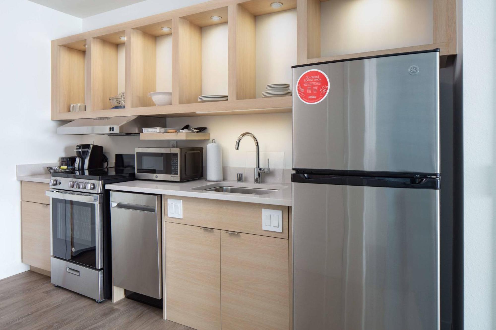 Towneplace Suites By Marriott Milwaukee West Bend מראה חיצוני תמונה