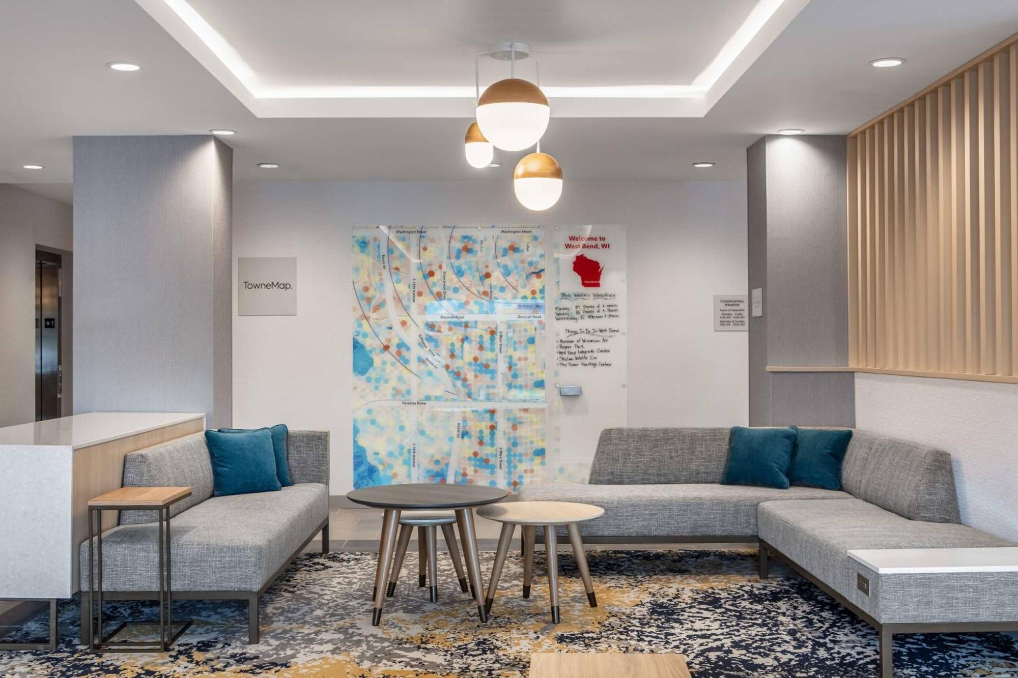 Towneplace Suites By Marriott Milwaukee West Bend מראה חיצוני תמונה