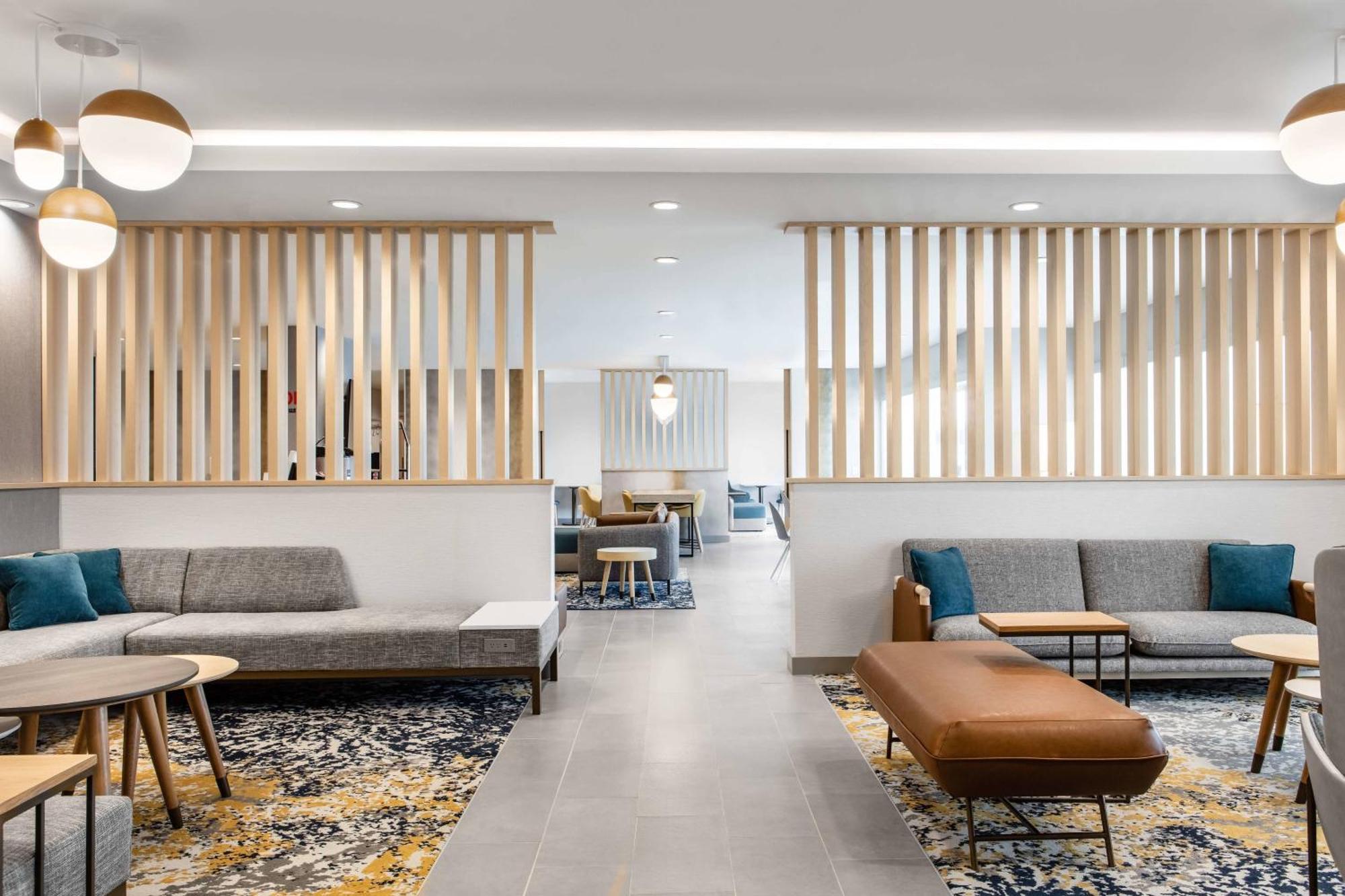 Towneplace Suites By Marriott Milwaukee West Bend מראה חיצוני תמונה